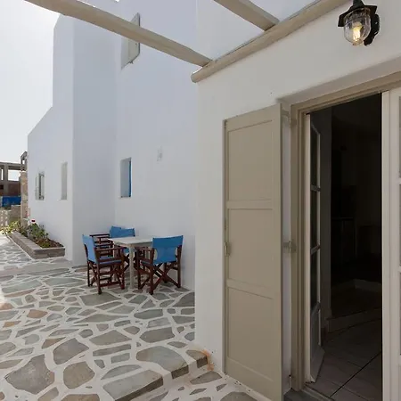Captain Dounas Aparthotel
